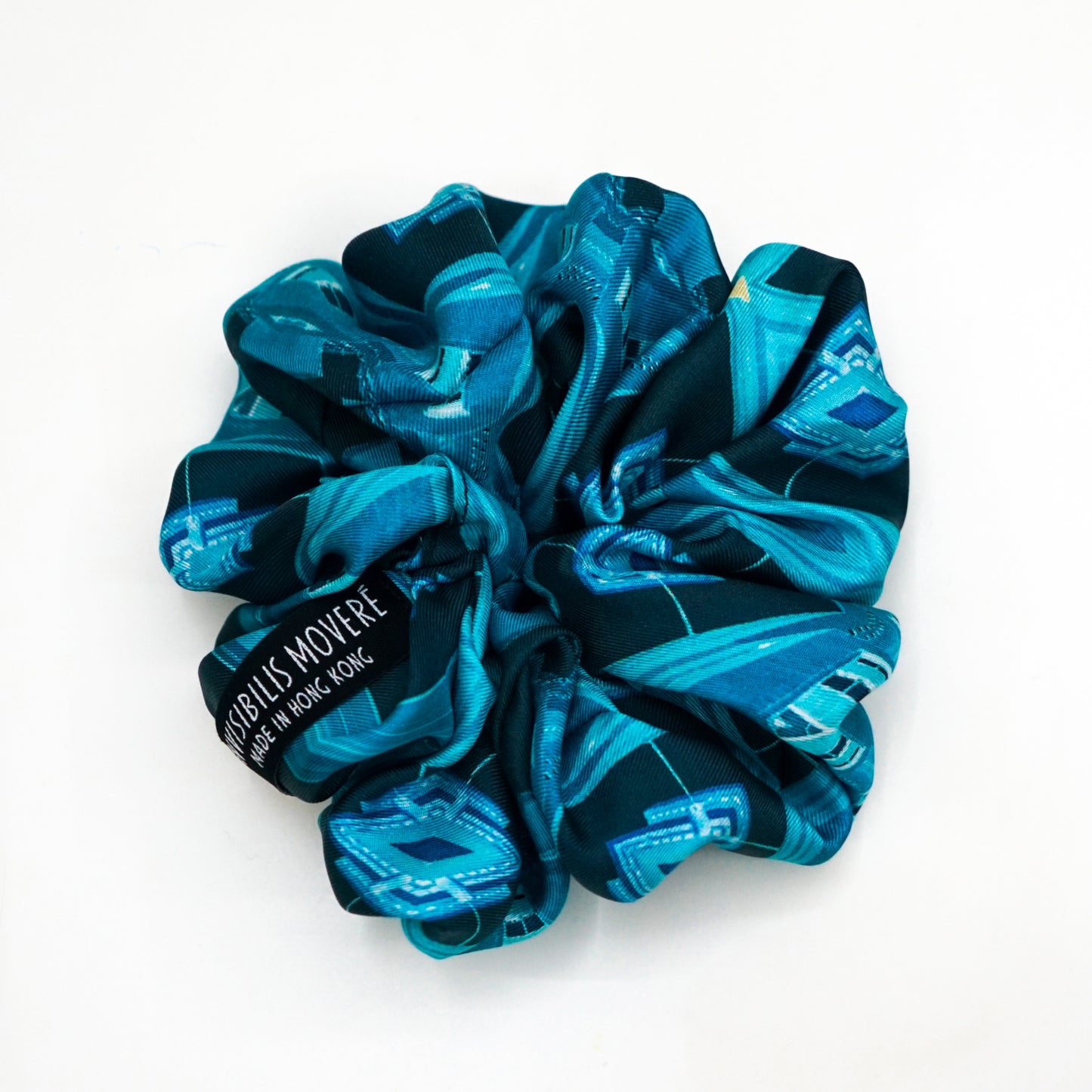 Invisibilis Moveré Premium silk scrunchie - Size Medium - Made in Hong Kong